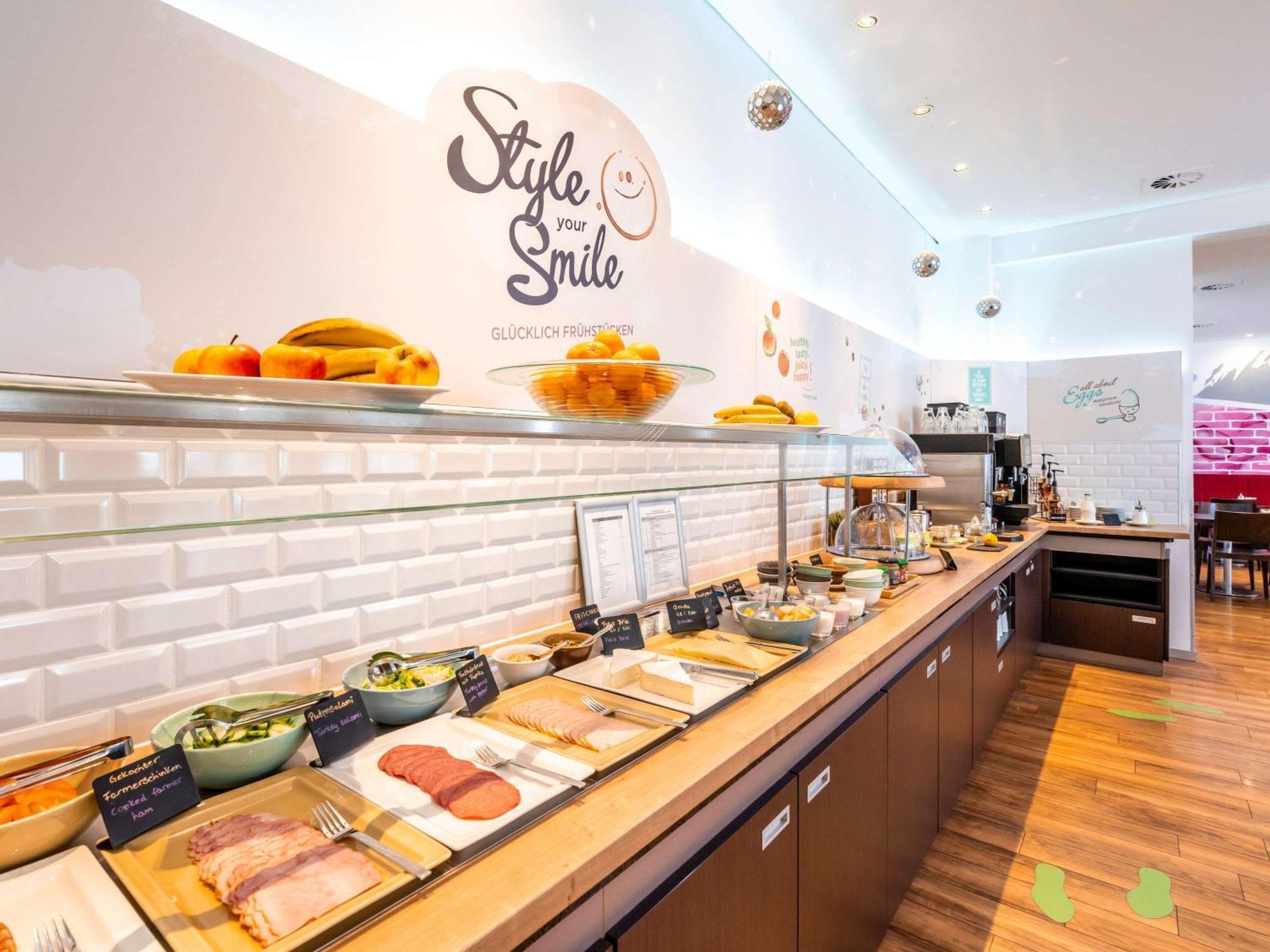 Ibis Styles Hamburg Alster City מראה חיצוני תמונה